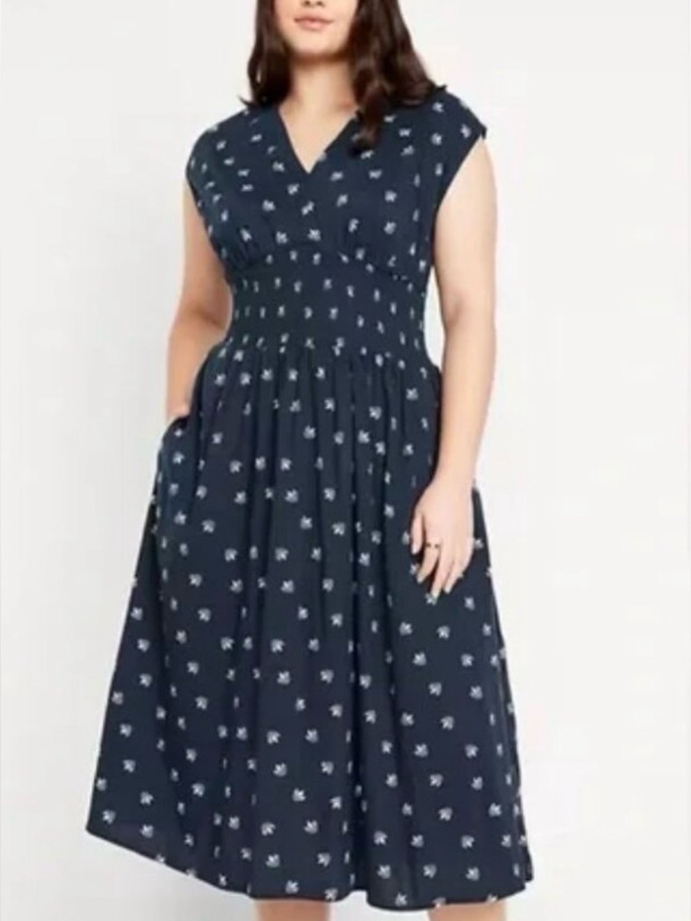 Old navy, size L, Navy Floral V-Neck Midi Dress
